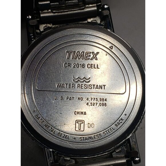 Timex Indiglo Quartz Watch W/ Silver Toned Stainless Steel Expansion Band - Picture 4 of 7